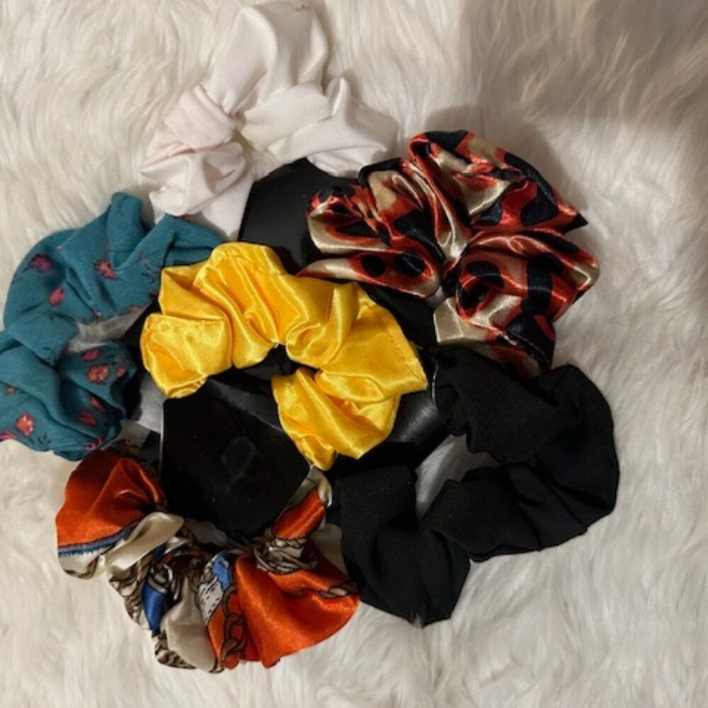 Bundle (6) Satin Scrunchie   SC8116  - KIDS  Handmade NWT Boutique
